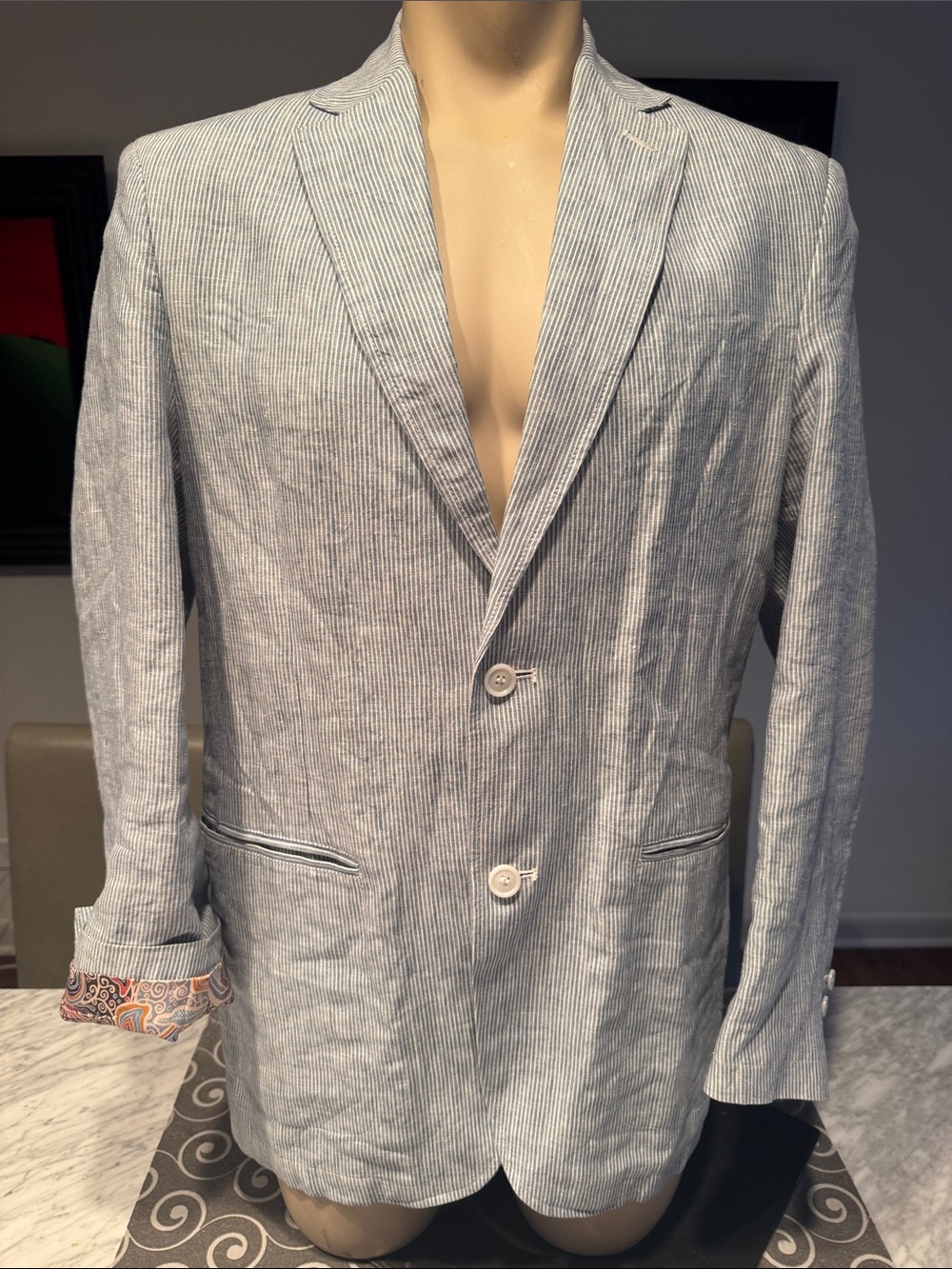 Tallia blue/white pinstripe 100% linen 2-button front sport coat. 40R.